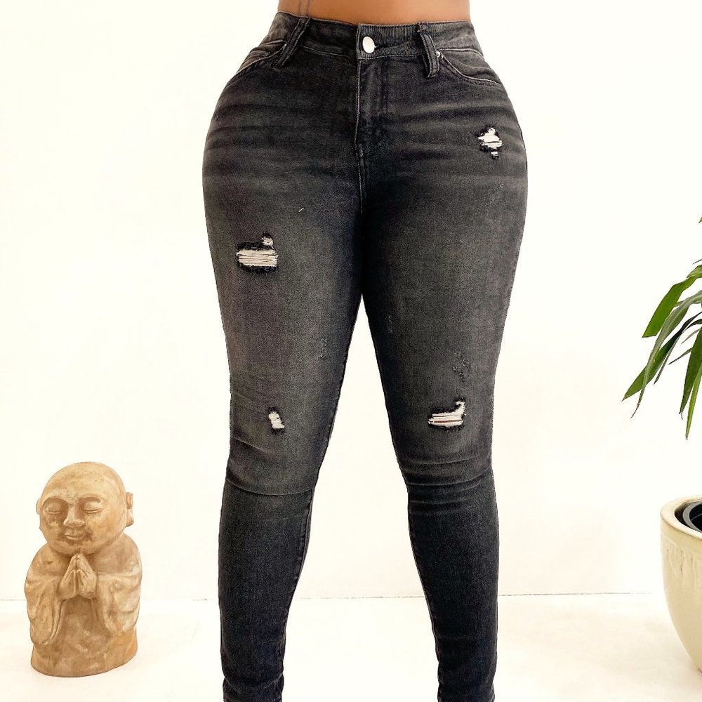 Fade to Black Distressed Skinny Jeans